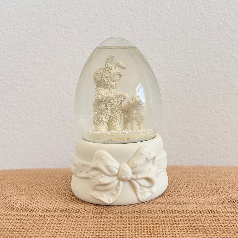 Vintage Department 56 Snowbunnies Let’s Play in the Meadow 4” x 6” Musical Globe